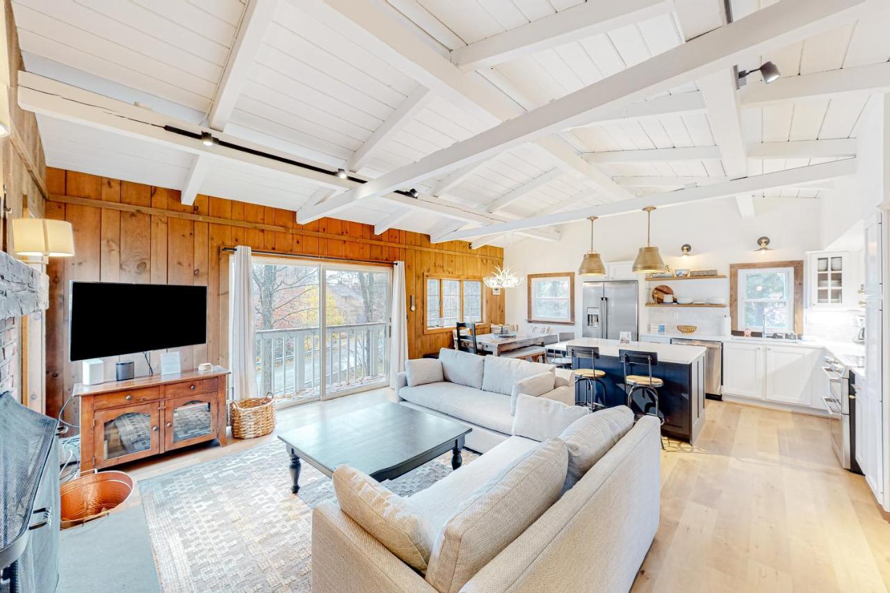 Chalet At The Base Of Okemo Mountain Ludlow Exterior foto